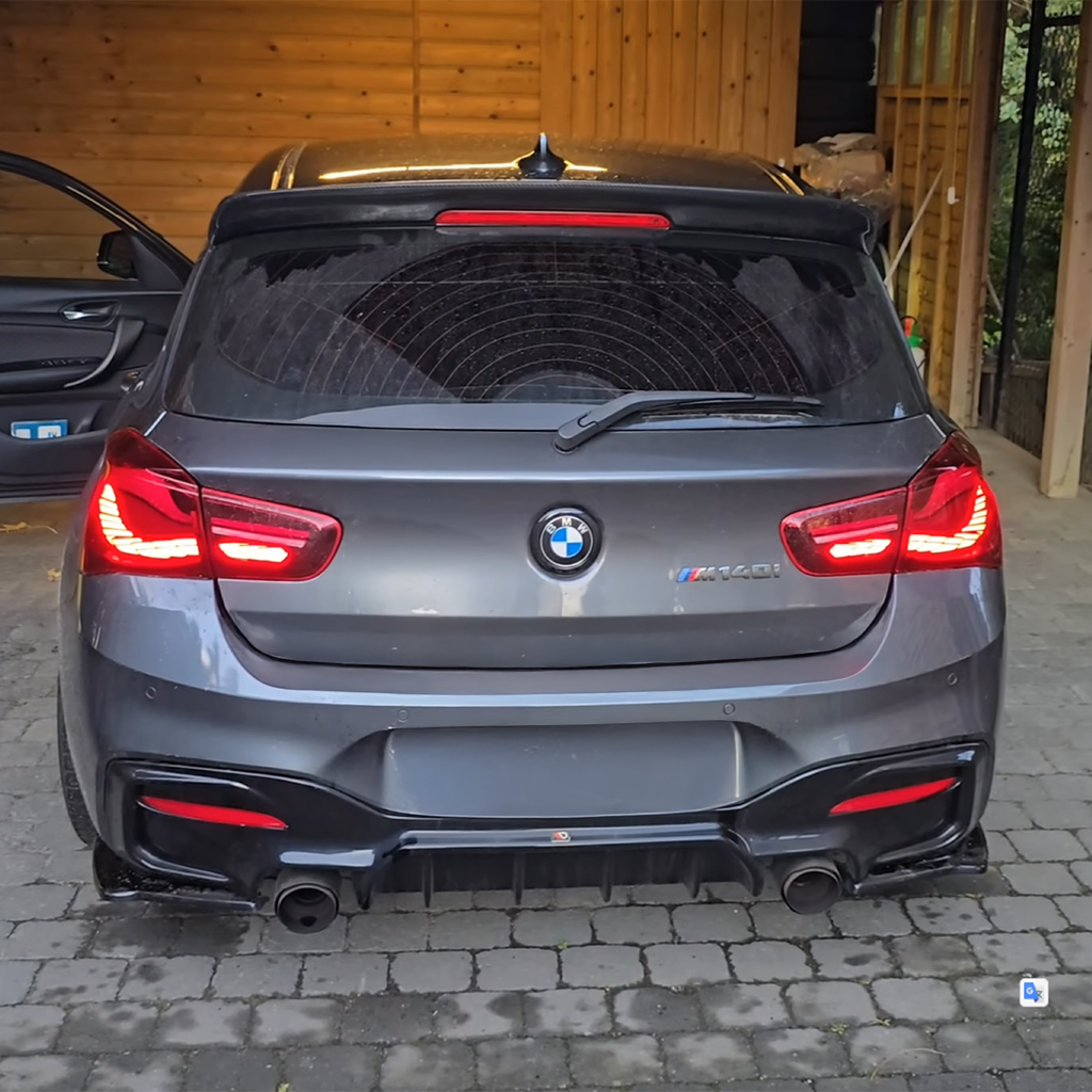 (Por Encomenda) Faróis Traseiros LED GTS STYLE BMW Série 1 (F20/F21)